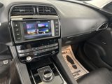 Used 2017 Jaguar F-PACE R-Sport image 4
