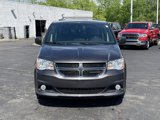 Used 2019 Dodge Grand Caravan SXT image 2