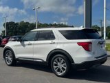 Used 2022 Ford Explorer XLT w/ Equipment Group 202A image 3