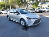 Used 2022 Toyota Corolla LE image 2