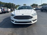 Used 2017 Ford Fusion SE w/ Fusion SE Technology Package image 3