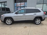 Used 2015 Jeep Cherokee Sport image 4