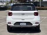 Used 2024 Hyundai Venue Limited image 4