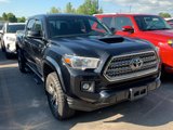 Used 2016 Toyota Tacoma TRD Sport image 3