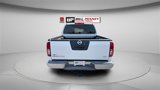 Used 2010 Nissan Frontier SE image 4
