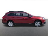 Used 2017 Subaru Outback 2.5i Premium image 2