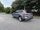 Used 2023 Volkswagen Atlas SE image 3