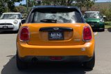 Used 2017 MINI Cooper 4-Door Hardtop image 4