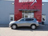 Used 2015 Nissan Rogue S image 2