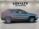 Used 2016 Jeep Cherokee Limited image 6