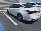 Used 2022 Nissan Altima 2.5 SV image 2