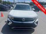 Used 2023 Volkswagen Taos SE image 3