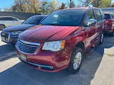 Used 2015 Chrysler Town & Country Touring-L w/ Driver Convenience Group image 2