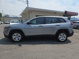 Used 2015 Jeep Cherokee Sport w/ Cold Weather Group image 2