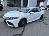 Used 2023 Toyota Camry SE image 3