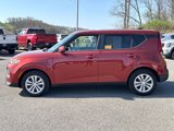 Used 2022 Kia Soul LX image 3