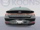 Used 2021 Hyundai Elantra Limited image 5