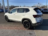 New 2025 Volkswagen Taos SE image 5