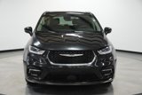 Used 2023 Chrysler Pacifica Touring-L image 2