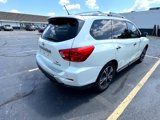 Used 2017 Nissan Pathfinder Platinum image 3