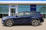 Used 2021 Toyota Highlander XLE image 3