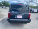 Used 2008 Jeep Commander Sport image 4