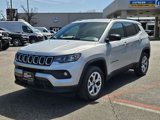 New 2025 Jeep Compass Latitude image 3