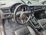 Certified 2023 Porsche Macan S image 4