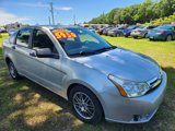 Used 2010 Ford Focus SE image 3