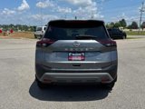 Used 2023 Nissan Rogue SV image 4