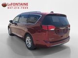 Used 2017 Chrysler Pacifica Touring-L Plus w/ Advanced Safetytec Group image 5