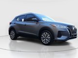 Used 2022 Nissan Kicks SV image 3
