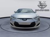 Used 2015 Hyundai Veloster image 2