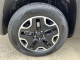 Used 2017 Jeep Renegade Trailhawk image 6