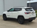 Used 2021 Jeep Compass Latitude image 4