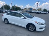 Used 2016 Hyundai Sonata SE image 2