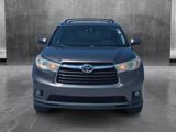 Used 2014 Toyota Highlander XLE image 2