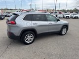 Used 2017 Jeep Cherokee Latitude image 6
