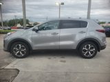 Used 2022 Kia Sportage LX image 3