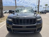 Used 2023 Jeep Grand Cherokee L Laredo image 4