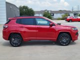Used 2023 Jeep Compass Limited image 3