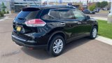 Used 2015 Nissan Rogue SV image 5