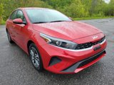 Used 2023 Kia Forte LXS w/ LXS Technology Package image 3