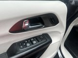 Used 2020 Chrysler Pacifica Touring-L image 5