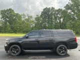 Used 2015 Chevrolet Suburban LT image 3