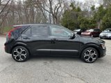 Used 2023 Kia Niro EX Touring image 4