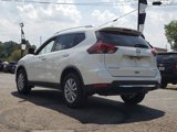 Used 2018 Nissan Rogue SV image 4
