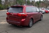 Used 2018 Toyota Sienna XLE image 4