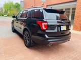 Used 2017 Ford Explorer XLT w/ Equipment Group 202A image 4