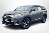 Used 2019 Toyota Highlander LE image 2